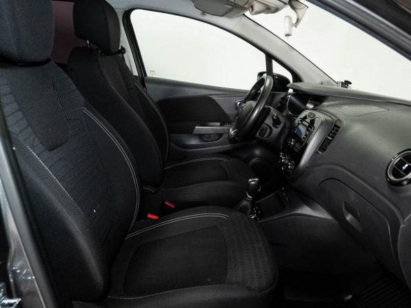 Renault Kaptur I с пробегом 2017 года, цена 1 498 000 рублей, 50000 км, внедорожник, Автокод Объявления