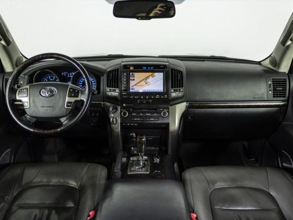 Toyota Land Cruiser 200 Series с пробегом 2010 года, цена 3 899 000 рублей, 220000 км, внедорожник, Автокод Объявления