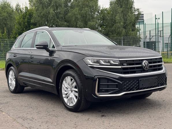 Volkswagen Touareg III Рестайлинг с пробегом 2024 года, цена 7 600 000 рублей, 2229 км, внедорожник, Автокод Объявления