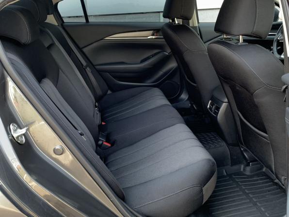 Mazda 6 III (GJ) Рестайлинг 2 с пробегом 2019 года, цена 2 169 000 рублей, 115600 км, седан, Автокод Объявления