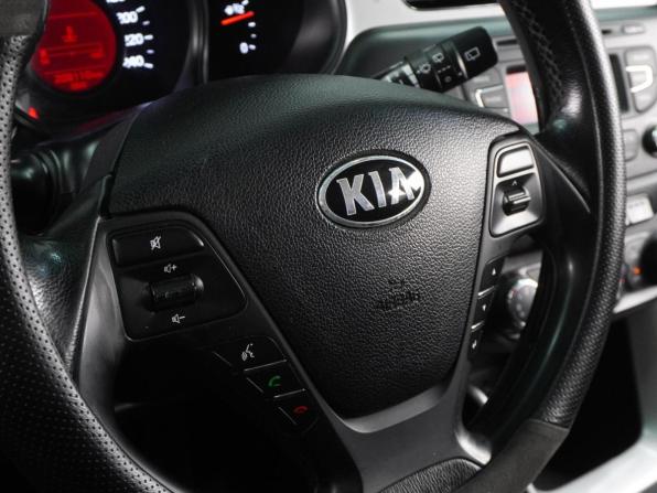 Kia Ceed II с пробегом 2014 года, цена 999 000 рублей, 208110 км, хэтчбек, Автокод Объявления