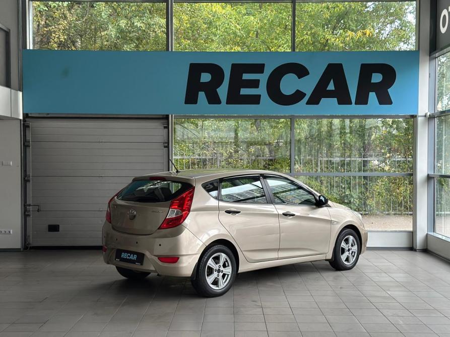 Hyundai Solaris I Санкт-Петербург  - изображение 5