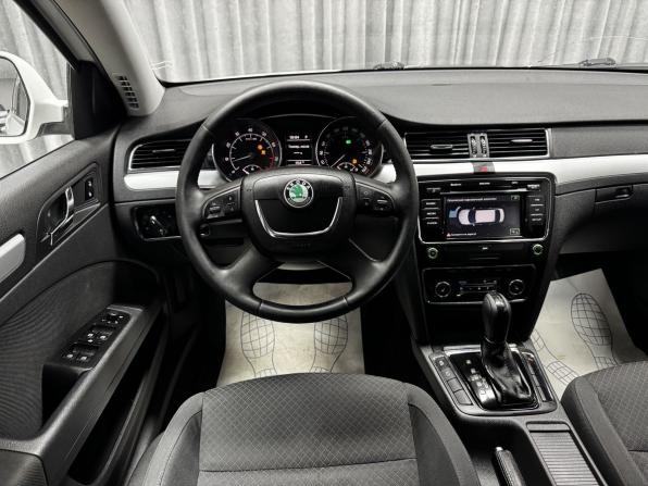 Skoda Superb II с пробегом 2012 года, цена 999 000 рублей, 280840 км, лифтбек, Автокод Объявления