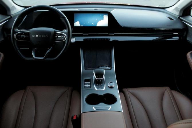 Omoda C5 I Рестайлинг с пробегом 2024 года, цена 2 130 000 рублей, 37798 км, внедорожник, Автокод Объявления