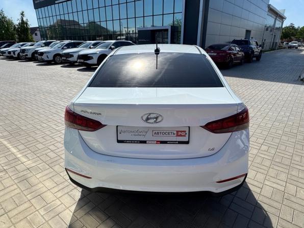 Hyundai Solaris II с пробегом 2019 года, цена 1 499 900 рублей, 60027 км, седан, Автокод Объявления