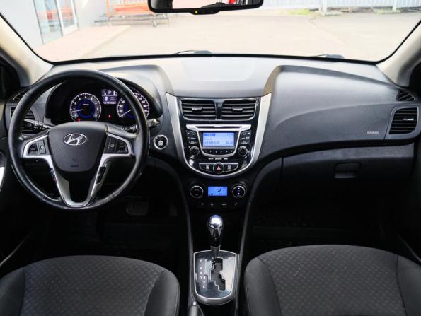 Hyundai Solaris I с пробегом 2013 года, цена 770 000 рублей, 174962 км, хэтчбек, Автокод Объявления