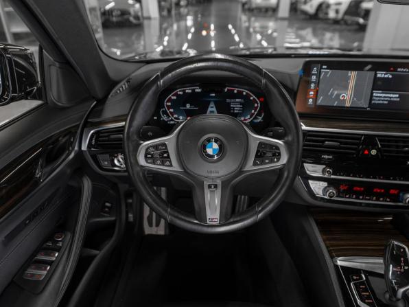 BMW 5 серии VII (G30/G31/G38) Рестайлинг с пробегом 2021 года, цена 4 600 000 рублей, 58630 км, седан, Автокод Объявления