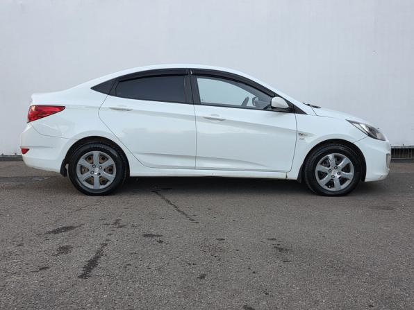 Hyundai Solaris I с пробегом 2013 года, цена 720 000 рублей, 239410 км, седан, Автокод Объявления