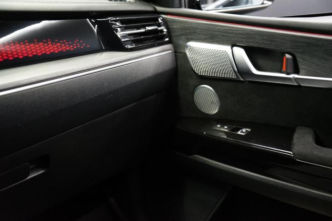Kia Mohave I Рестайлинг 2 с пробегом 2023 года, цена 5 890 000 рублей, 53000 км, внедорожник, Автокод Объявления
