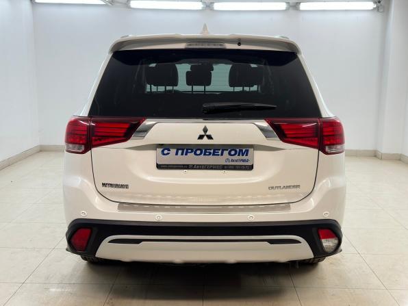 Mitsubishi Outlander III Рестайлинг 3 с пробегом 2018 года, цена 2 740 000 рублей, 53902 км, внедорожник, Автокод Объявления