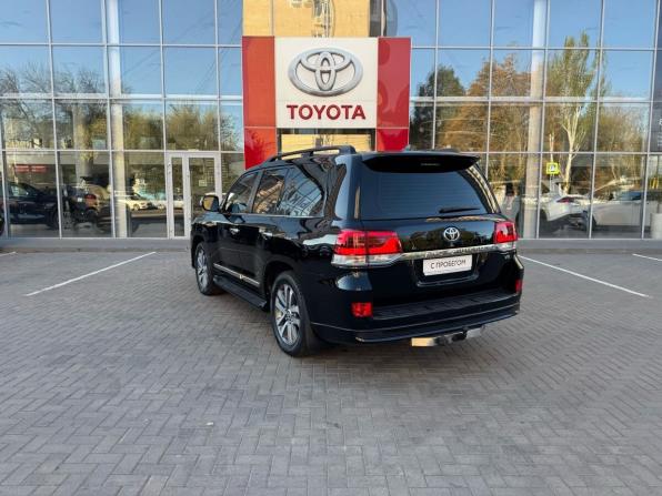 Toyota Land Cruiser 200 Series Рестайлинг 2 с пробегом 2018 года, цена 7 999 000 рублей, 83455 км, внедорожник, Автокод Объявления