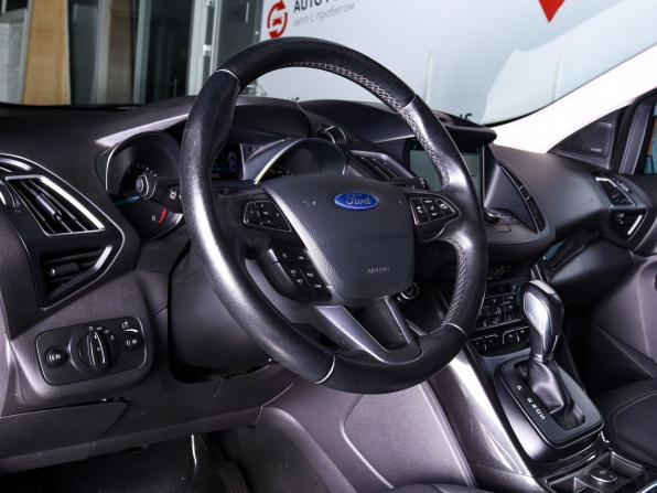 Ford Kuga II Рестайлинг с пробегом 2016 года, цена 1 750 000 рублей, 117000 км, внедорожник, Автокод Объявления
