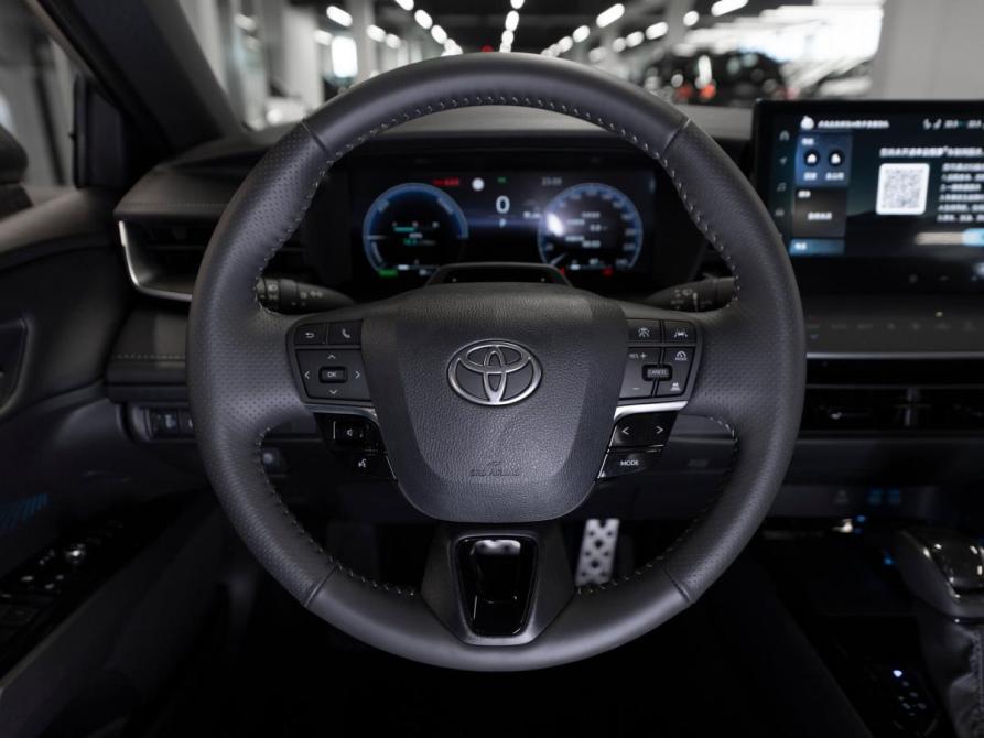Toyota Camry IX (XV80) China Market Москва  - изображение 11