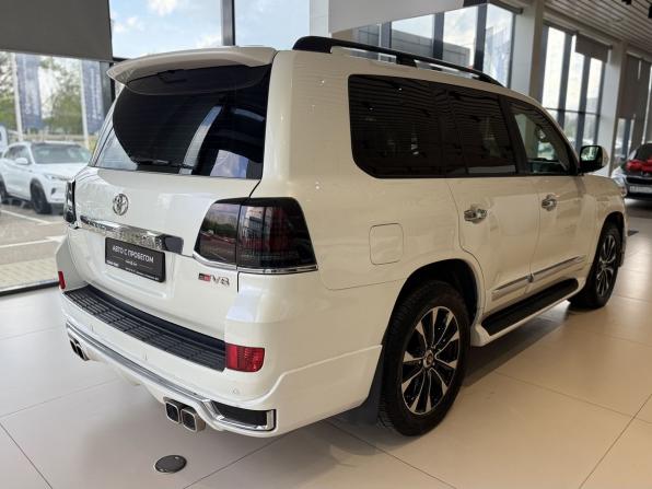 Toyota Land Cruiser 200 Series Рестайлинг 1 с пробегом 2015 года, цена 4 280 000 рублей, 161000 км, внедорожник, Автокод Объявления