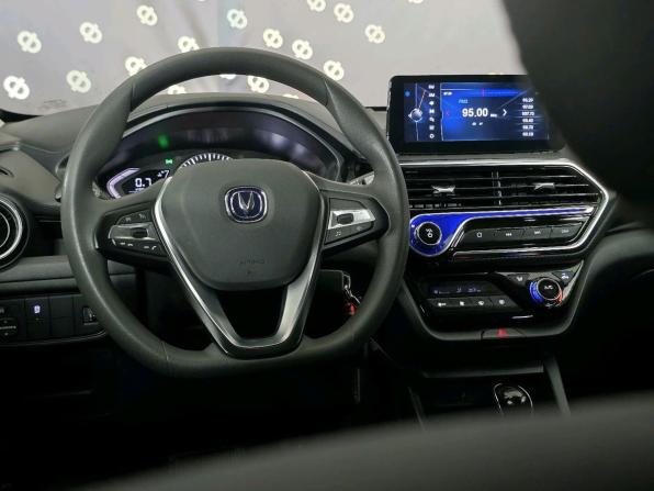Changan Alsvin с пробегом 2023 года, цена 1 135 000 рублей, 5908 км, седан, Автокод Объявления