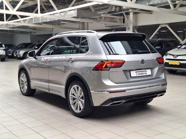 Volkswagen Tiguan II с пробегом 2019 года, цена 2 500 000 рублей, 217218 км, внедорожник, Автокод Объявления