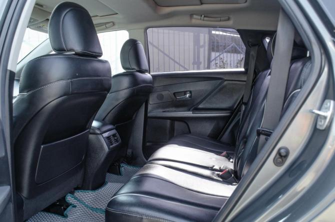 Toyota Venza I Рестайлинг с пробегом 2013 года, цена 2 099 000 рублей, 260000 км, внедорожник, Автокод Объявления