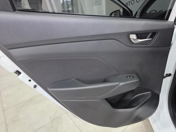 Hyundai Solaris II с пробегом 2019 года, цена 1 350 000 рублей, 65892 км, седан, Автокод Объявления