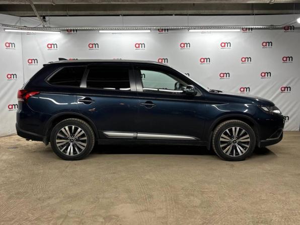 Mitsubishi Outlander III Рестайлинг 3 с пробегом 2019 года, цена 1 879 000 рублей, 138000 км, внедорожник, Автокод Объявления