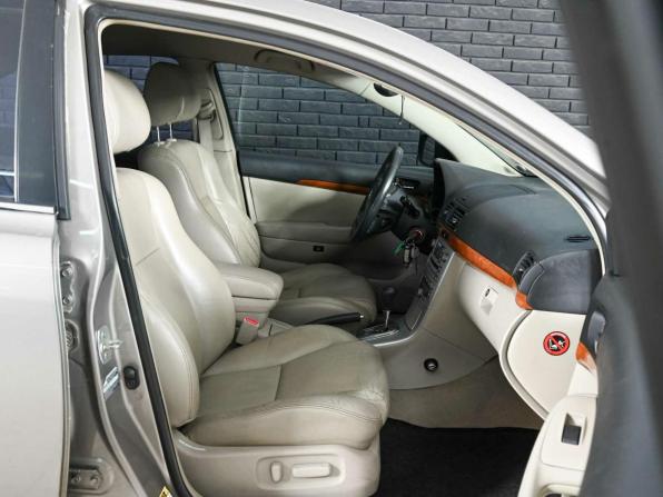 Toyota Avensis II Рестайлинг с пробегом 2007 года, цена 980 000 рублей, 263429 км, седан, Автокод Объявления
