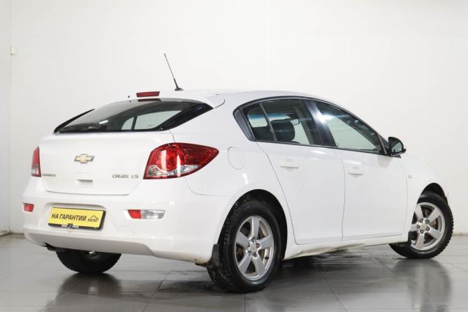 Chevrolet Cruze I Рестайлинг с пробегом 2012 года, цена 799 000 рублей, 135800 км, хэтчбек, Автокод Объявления