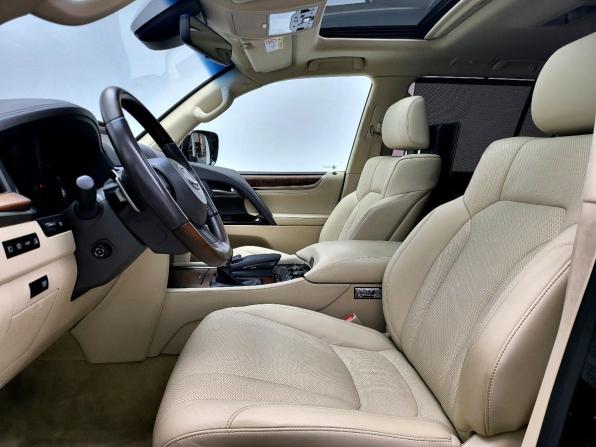 Lexus LX III Рестайлинг 2 с пробегом 2020 года, цена 10 189 000 рублей, 71484 км, внедорожник, Автокод Объявления