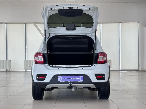 Renault Sandero II Рестайлинг с пробегом 2019 года, цена 1 130 000 рублей, 98200 км, хэтчбек, Автокод Объявления