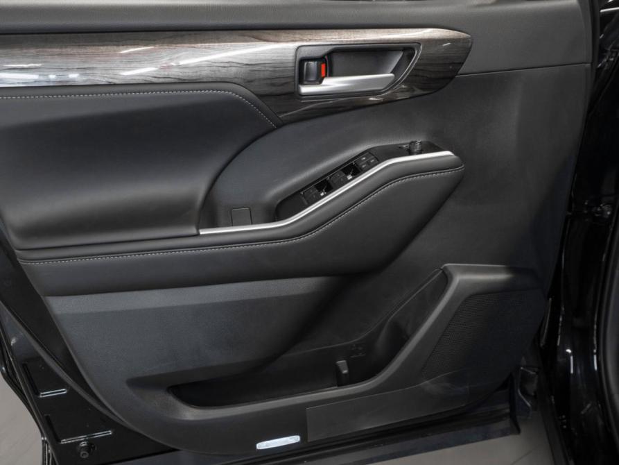 Toyota Highlander IV (XU70) Москва  - изображение 17