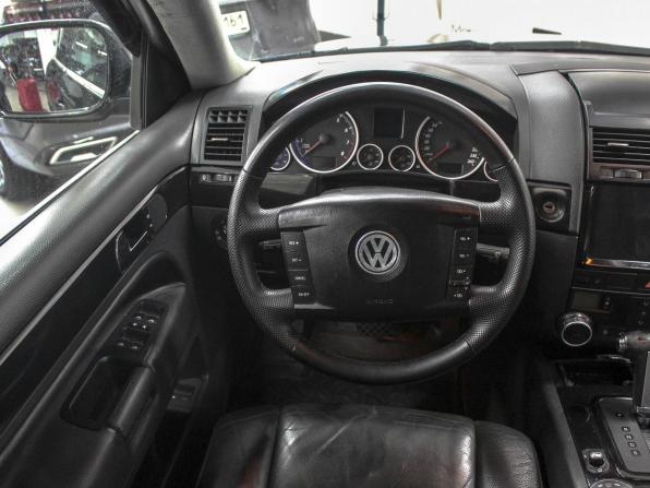 Volkswagen Touareg I с пробегом 2005 года, цена 839 900 рублей, 440000 км, внедорожник, Автокод Объявления