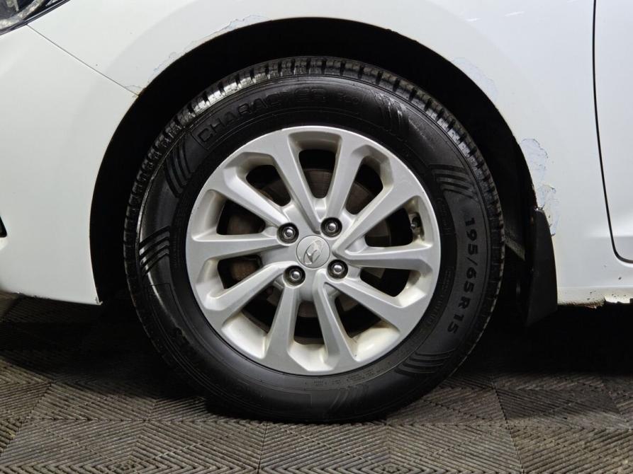 Hyundai Solaris II Москва  - изображение 9