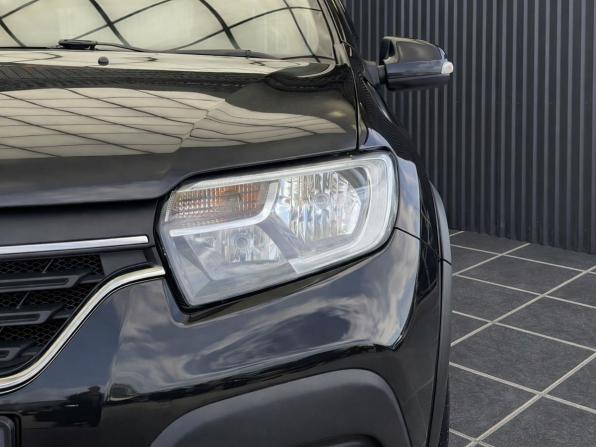 Renault Logan II Рестайлинг с пробегом 2021 года, цена 1 057 000 рублей, 57044 км, седан, Автокод Объявления
