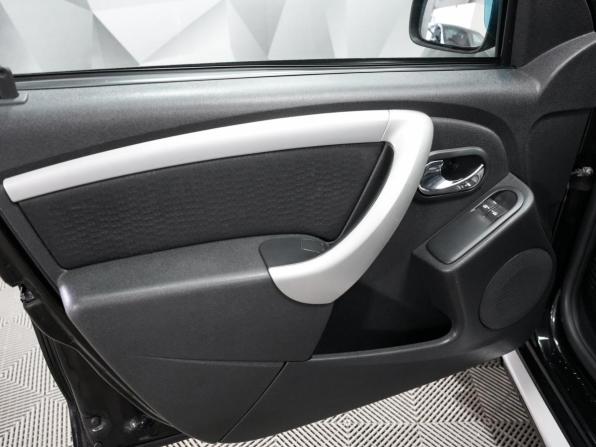 Nissan Terrano III (D10) с пробегом 2015 года, цена 1 070 000 рублей, 135000 км, внедорожник, Автокод Объявления