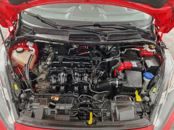 Ford Fiesta Mk6 Рестайлинг с пробегом 2016 года, цена 999 000 рублей, 58999 км, хэтчбек, Автокод Объявления