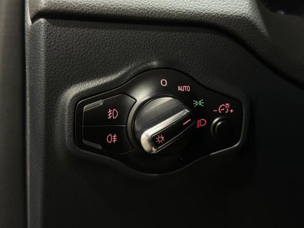 Audi Q5 I (8R) Рестайлинг с пробегом 2013 года, цена 2 060 000 рублей, 186482 км, внедорожник, Автокод Объявления
