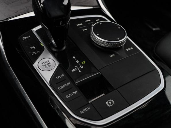 BMW 3 серии VII (G2x) с пробегом 2021 года, цена 2 930 000 рублей, 227817 км, седан, Автокод Объявления