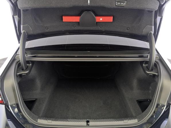 BMW 5 серии VIII (G60/G61/G68) с пробегом 2024 года, цена 7 600 000 рублей, 34956 км, седан, Автокод Объявления