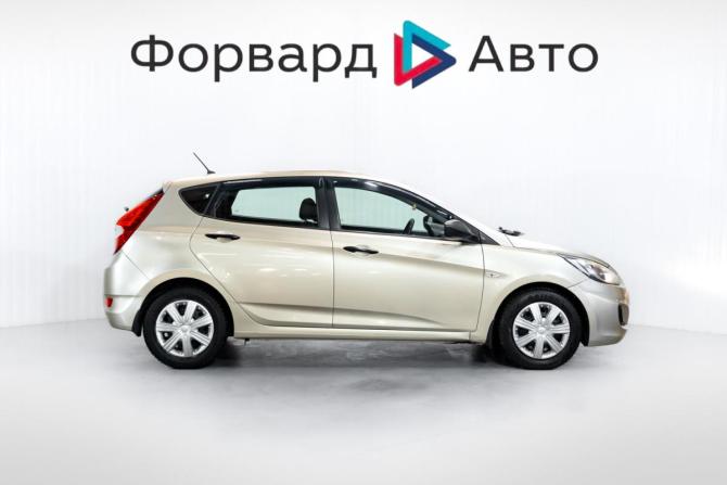 Hyundai Solaris I с пробегом 2014 года, цена 800 000 рублей, 142475 км, хэтчбек, Автокод Объявления