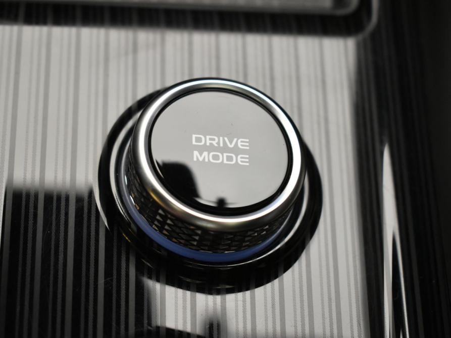 Geely Monjaro I Москва  - изображение 35
