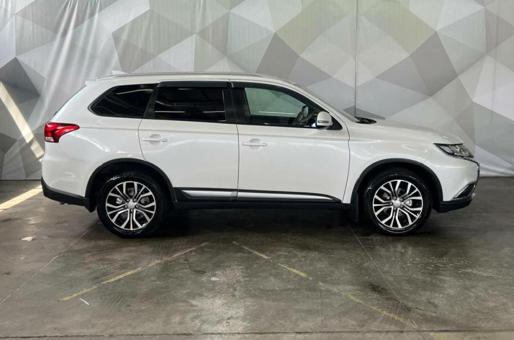 Mitsubishi Outlander III Рестайлинг 3 Оренбург  - изображение 7