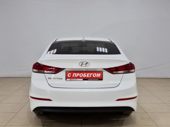 Hyundai Elantra VI (AD) с пробегом 2018 года, цена 1 250 000 рублей, 200532 км, седан, Автокод Объявления