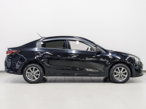 Kia Rio IV Рестайлинг с пробегом 2020 года, цена 1 570 000 рублей, 85765 км, седан, Автокод Объявления