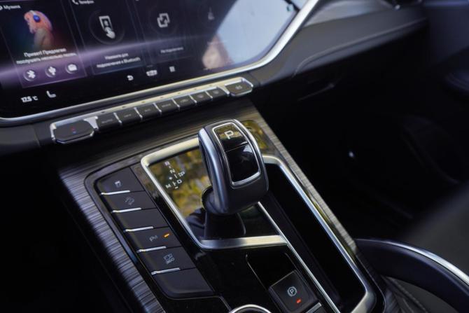 Geely Atlas Pro с пробегом 2021 года, цена 1 921 000 рублей, 75988 км, внедорожник, Автокод Объявления