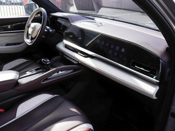 Geely Monjaro I с пробегом 2024 года, цена 3 290 000 рублей, 42780 км, внедорожник, Автокод Объявления