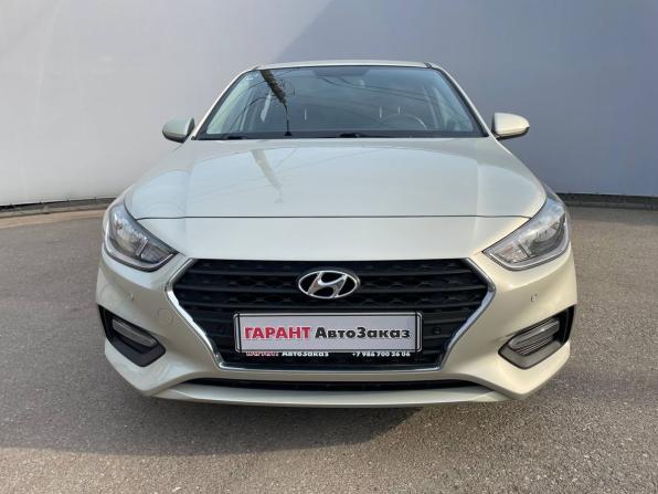Hyundai Solaris II с пробегом 2019 года, цена 1 499 000 рублей, 74788 км, седан, Автокод Объявления