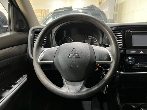 Mitsubishi Outlander III Рестайлинг 2 с пробегом 2015 года, цена 1 560 000 рублей, 131188 км, внедорожник, Автокод Объявления