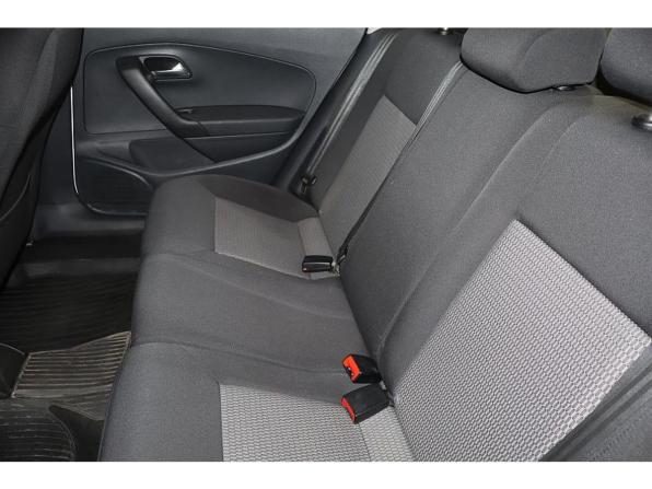 Volkswagen Polo V с пробегом 2014 года, цена 694 000 рублей, 118215 км, седан, Автокод Объявления