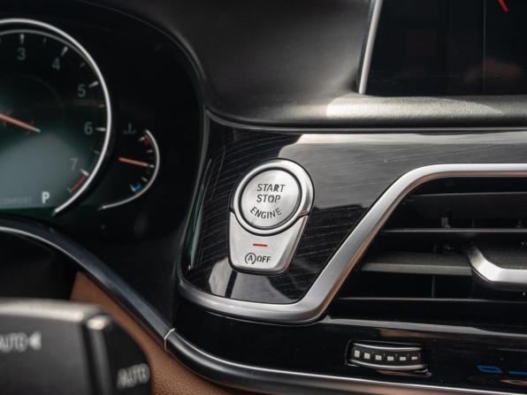 BMW 7 серии VI (G11/G12) с пробегом 2015 года, цена 3 860 000 рублей, 164054 км, седан, Автокод Объявления