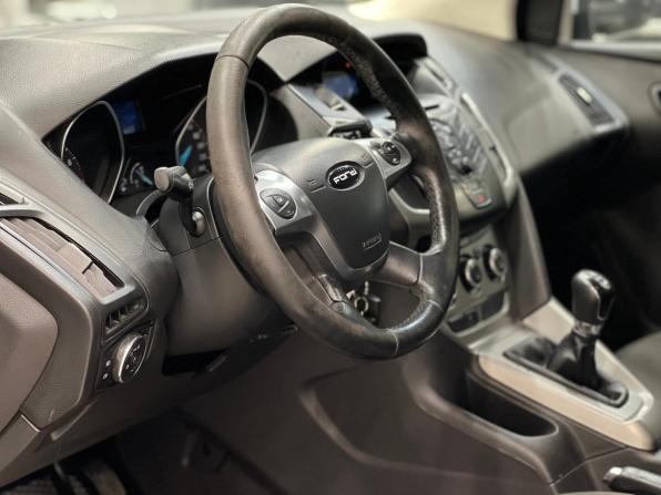 Ford Focus III с пробегом 2012 года, цена 689 000 рублей, 192451 км, хэтчбек, Автокод Объявления
