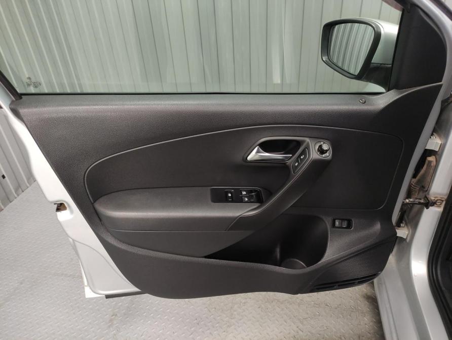 Volkswagen Polo V Пермь  - изображение 14