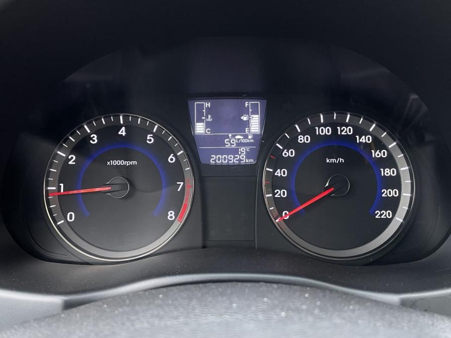 Hyundai Solaris I Рестайлинг Ярославль  - изображение 13